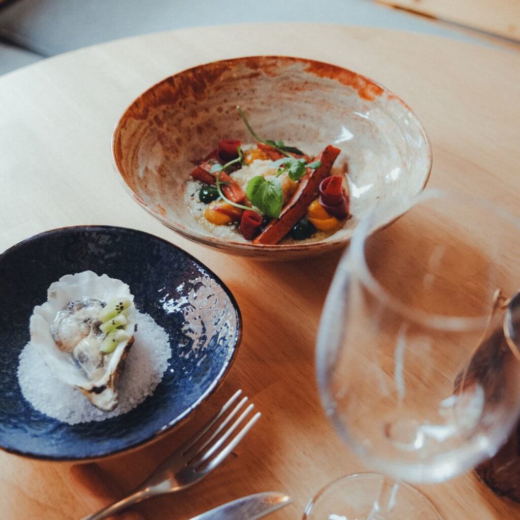 Plat gastronomique raffiné – Cuisine créative et traiteur à Bruxelles.