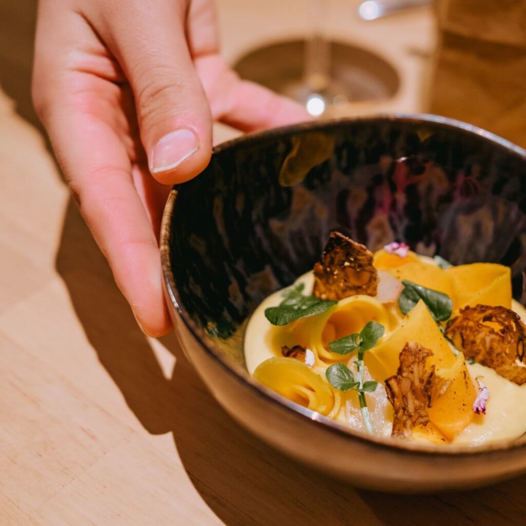 Plat gastronomique raffiné – Cuisine créative et traiteur à Bruxelles.